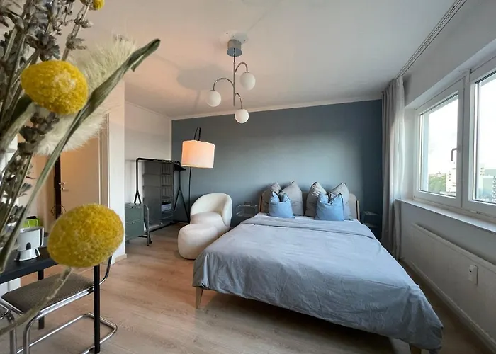 Strauss Near Bs-hauptbahnhof * Braunschweig